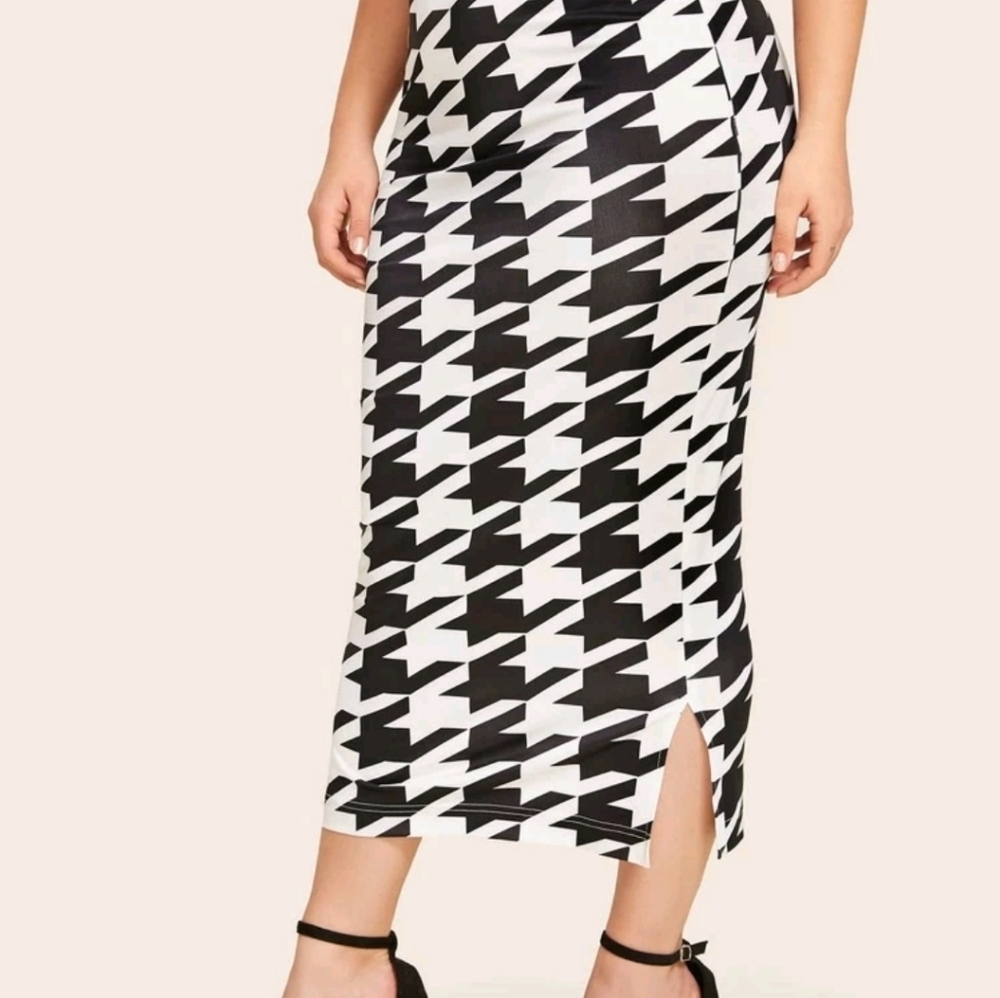 1XL Houndstooth Bodycon Skirt